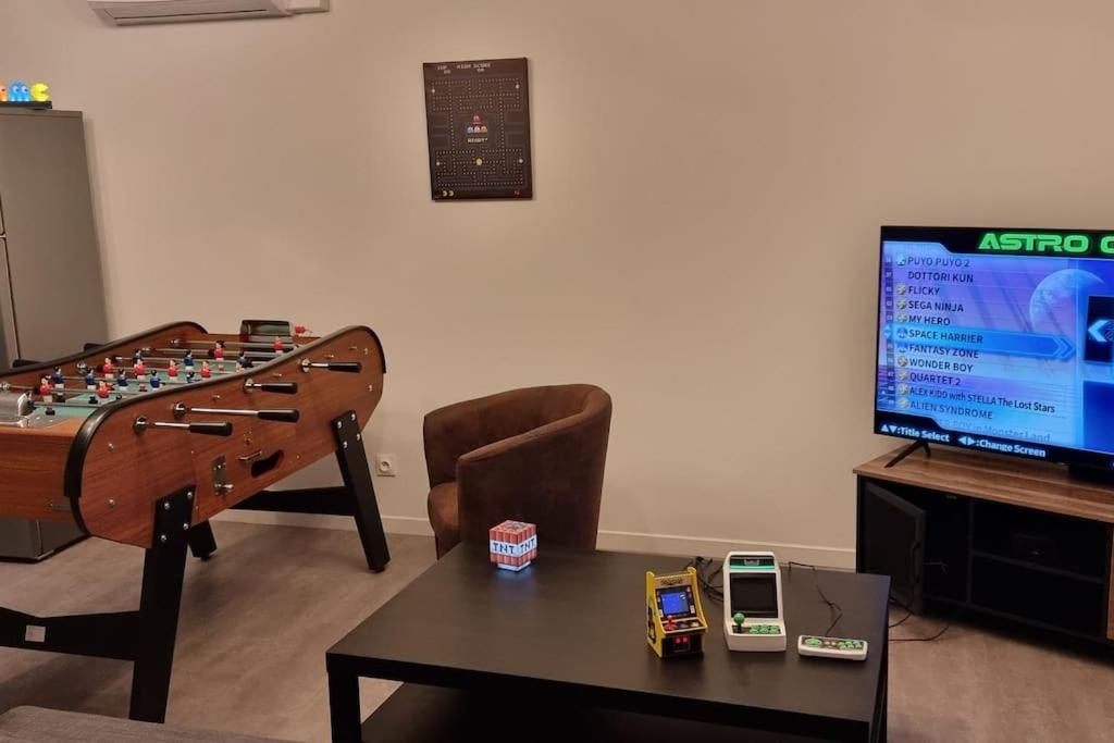 Belle Maison Climatisee Renovee Pac-Man Entre Collegues, Amis, Famille - Barbecue - Netflix - Prime - Baby Foot 50Cts Saint-Seurin-sur-l'Isle Экстерьер фото