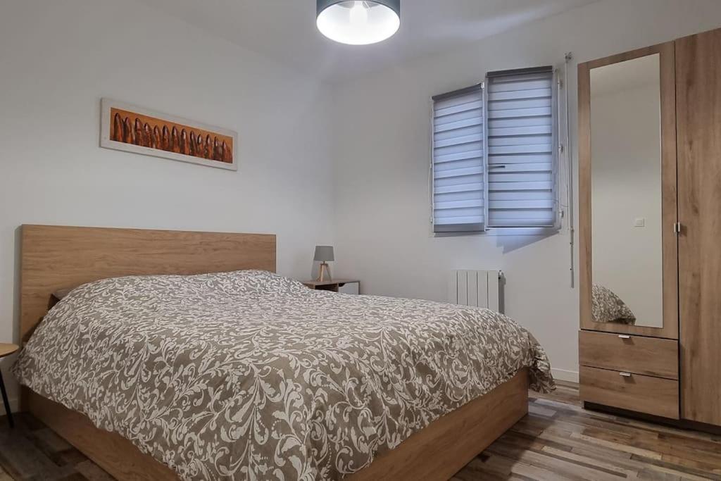 Belle Maison Climatisee Renovee Pac-Man Entre Collegues, Amis, Famille - Barbecue - Netflix - Prime - Baby Foot 50Cts Saint-Seurin-sur-l'Isle Экстерьер фото